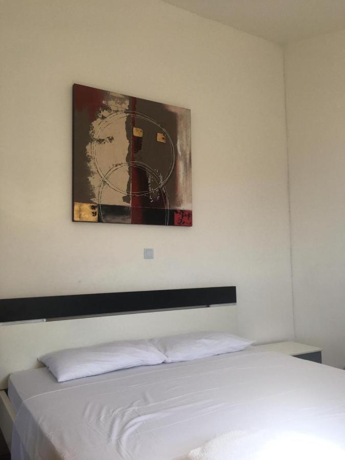 Sea View Apartments Подстрана Екстериор снимка