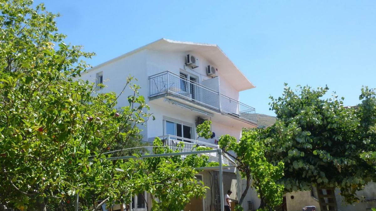 Sea View Apartments Подстрана Екстериор снимка