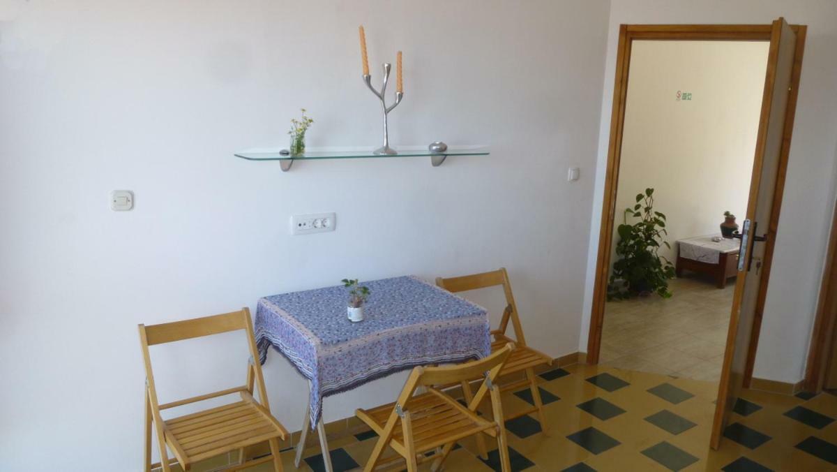 Sea View Apartments Подстрана Екстериор снимка